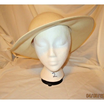 WOMEN'S VINTAGE LILLY LEE FANCY WOOL CREME COLOR DERBY HAT CHURCH HAT  eb-75535913